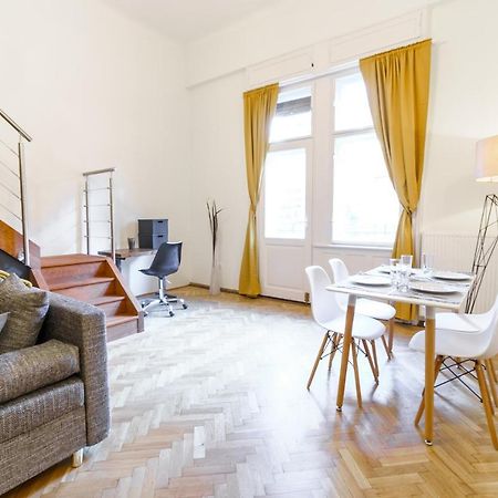 Central Loft-Style Flat Next To Danube Budapeste Exterior foto